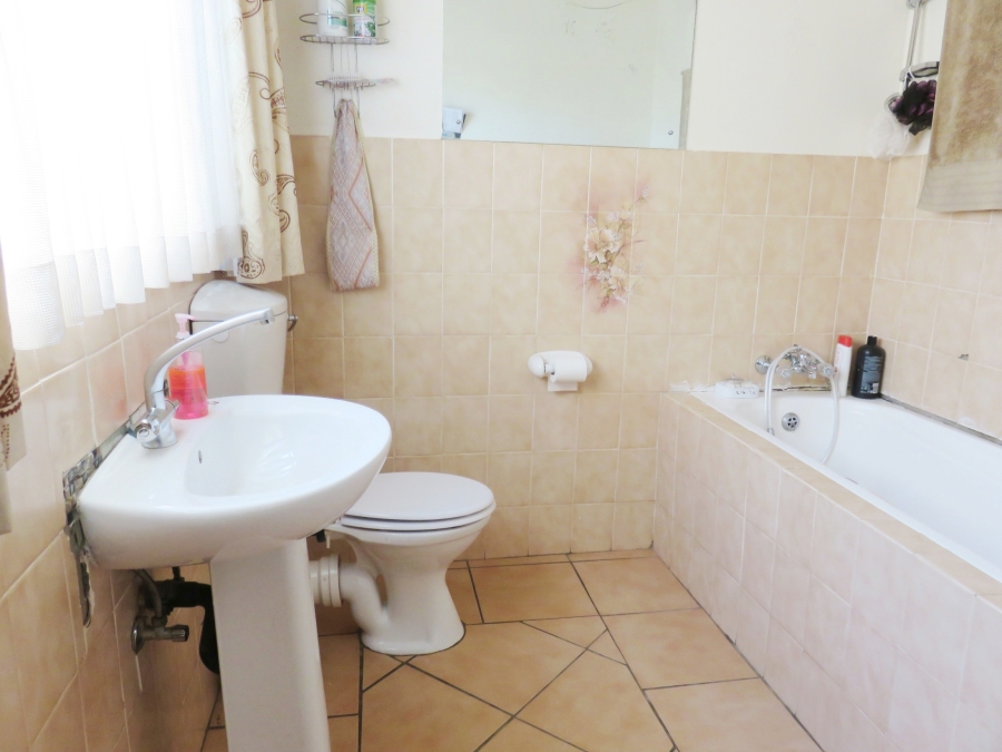 3 Bedroom Property for Sale in Deneysville Free State